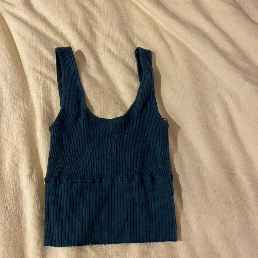Knit blue tank